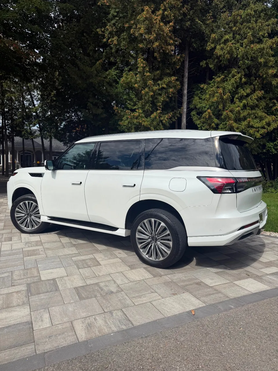 Infiniti Qx80 2025 photo 2