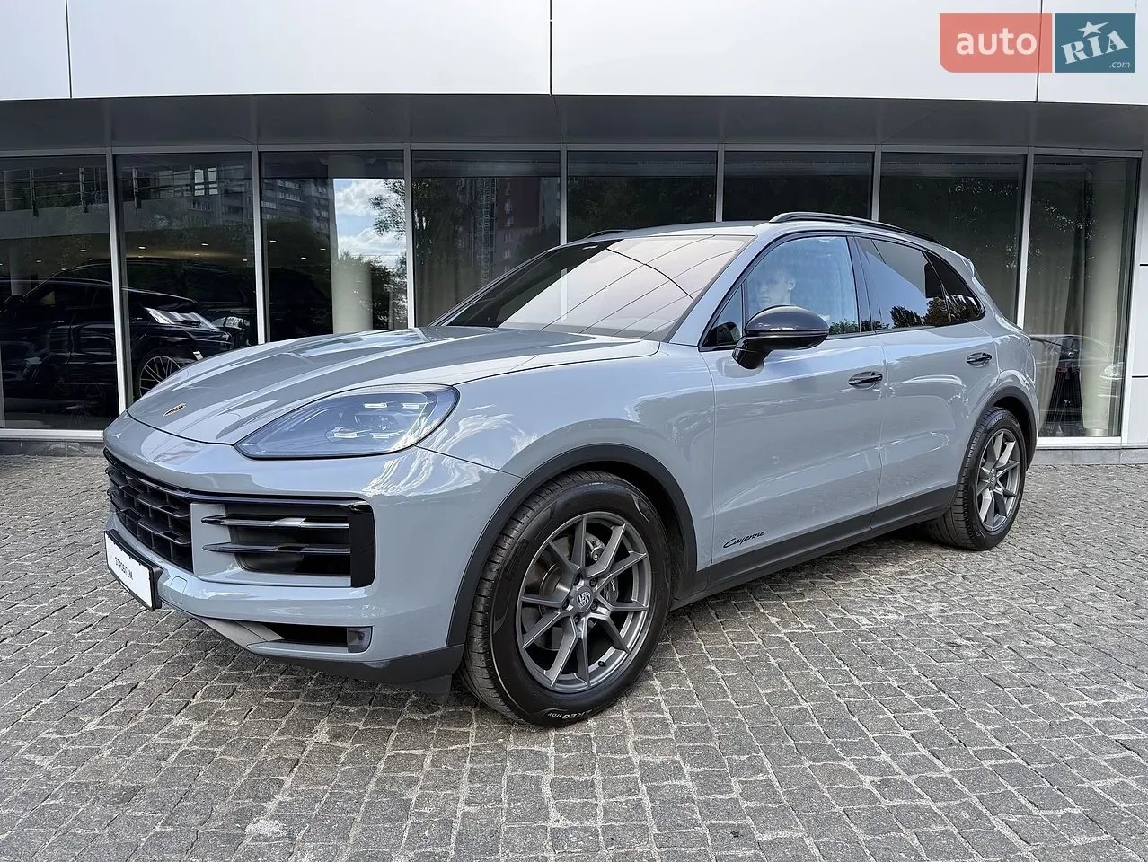 Porsche Cayenne 2024 photo 2