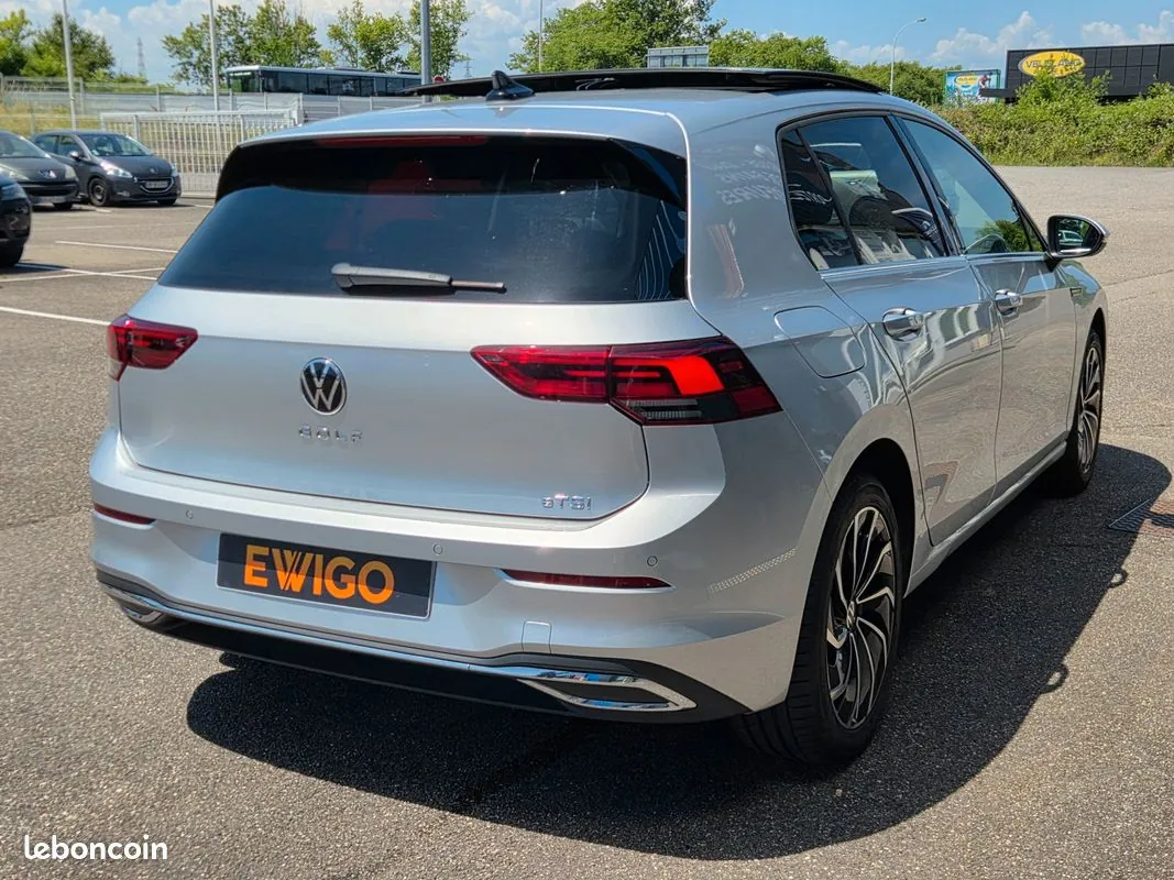 Volkswagen Golf 2023 photo 3