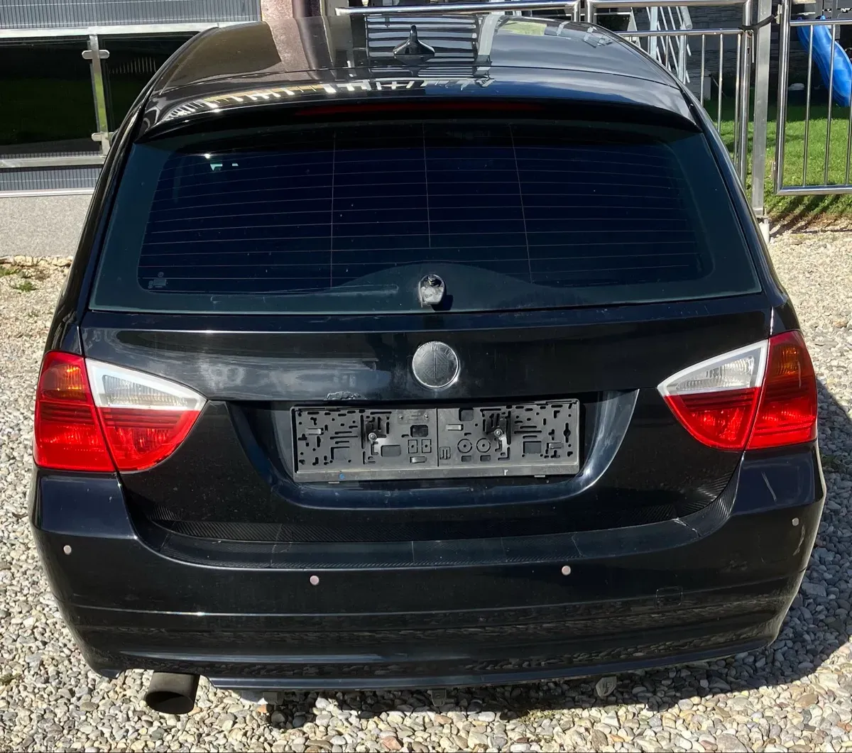 BMW 3 Series 2007 photo 2