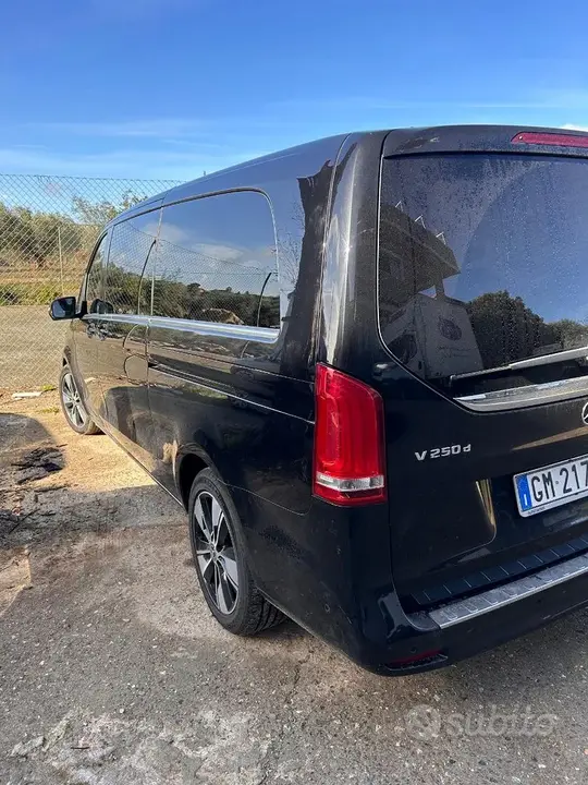 Mercedes-Benz V250 2022 photo 3
