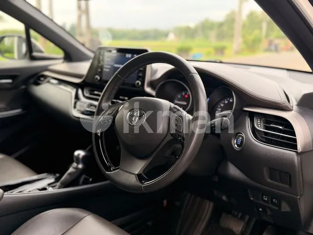 Toyota Chr 2019 photo 2