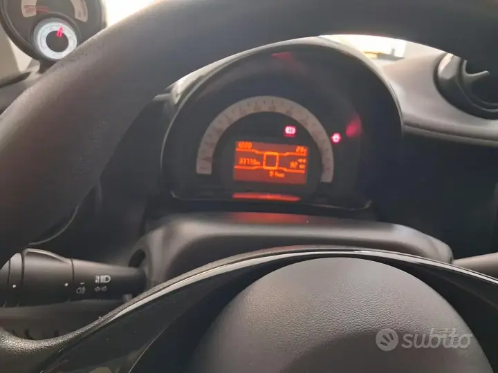 Smart Fortwo 2021 photo 4