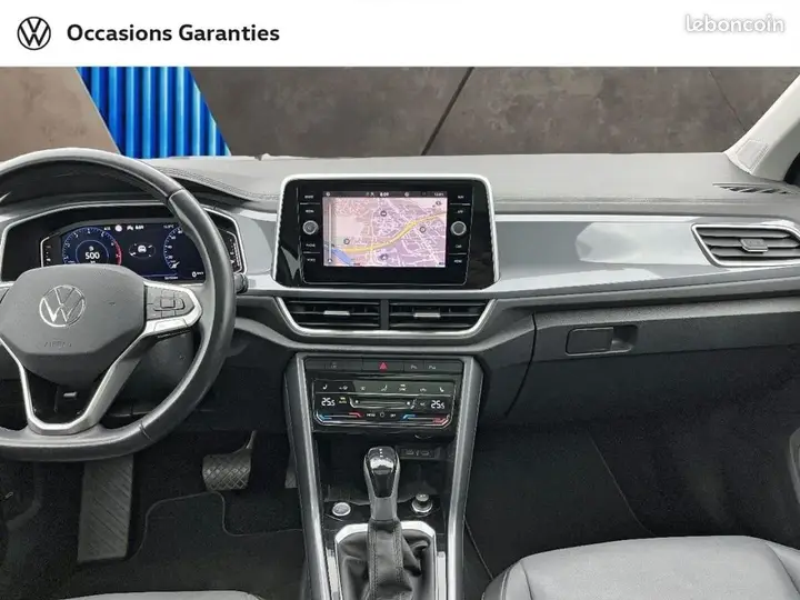 Volkswagen T-Roc 2023 photo 3