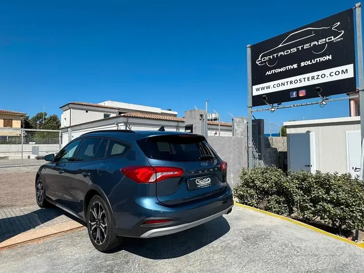 Ford Focus 2020 photo 2