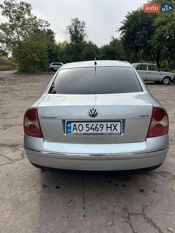 Volkswagen Passat 2003 photo 4