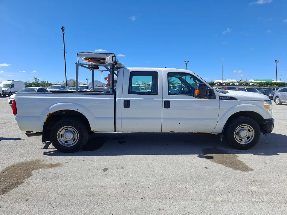 Ford F-350 Super Duty 2013 photo 4