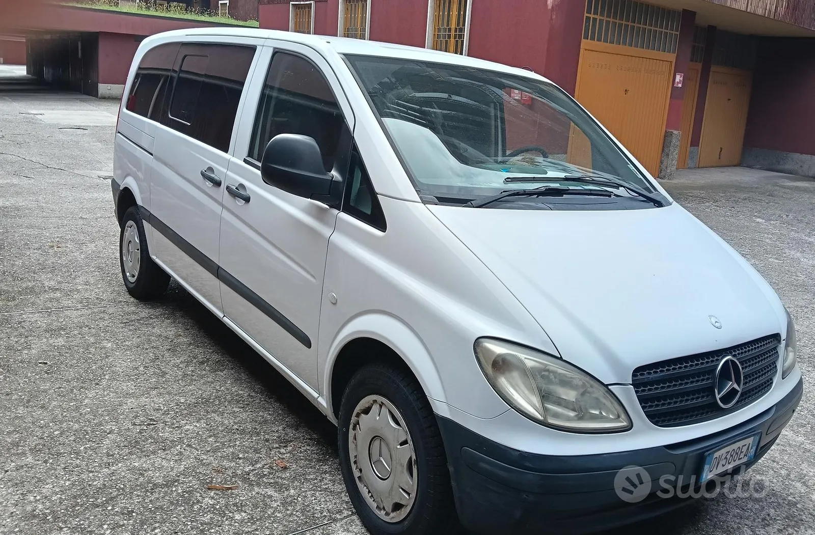 Mercedes-Benz Vito 2009 photo 2