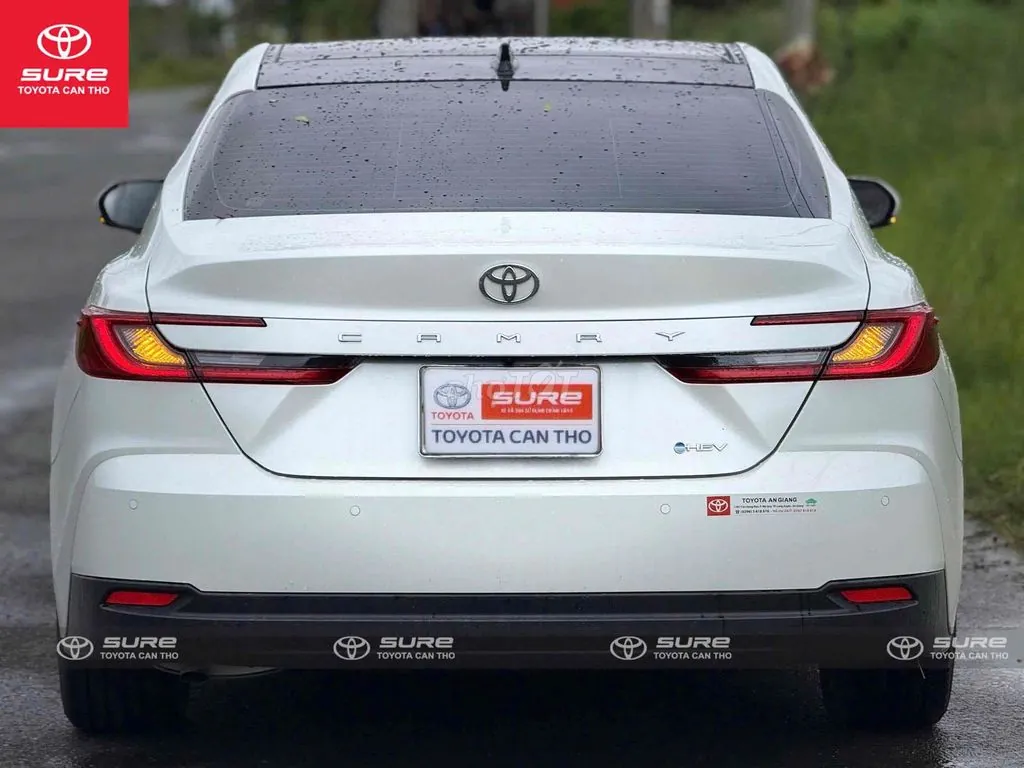 Toyota Camry 2026 photo 2