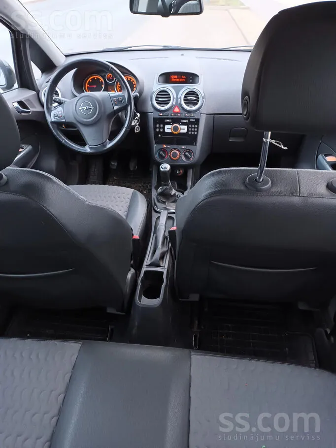 Opel Corsa 2011 photo 4