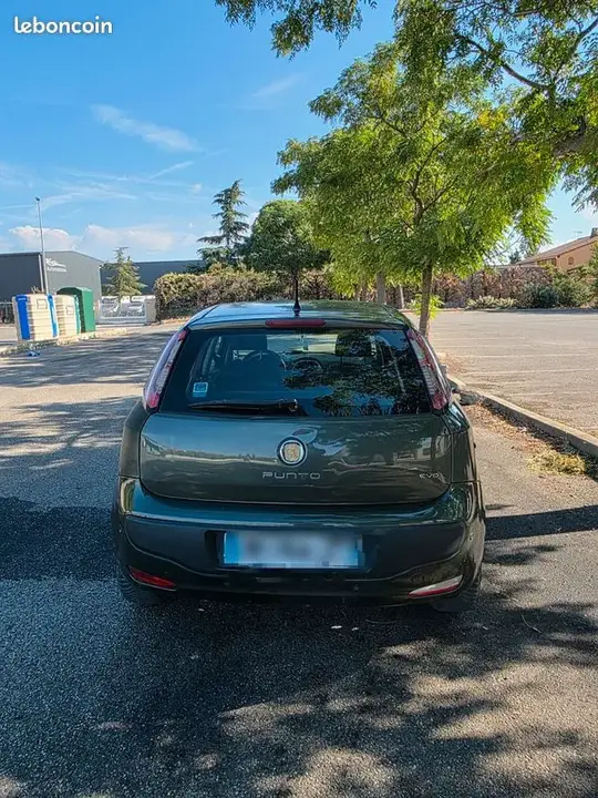 Fiat Punto Evo 2010 photo 2