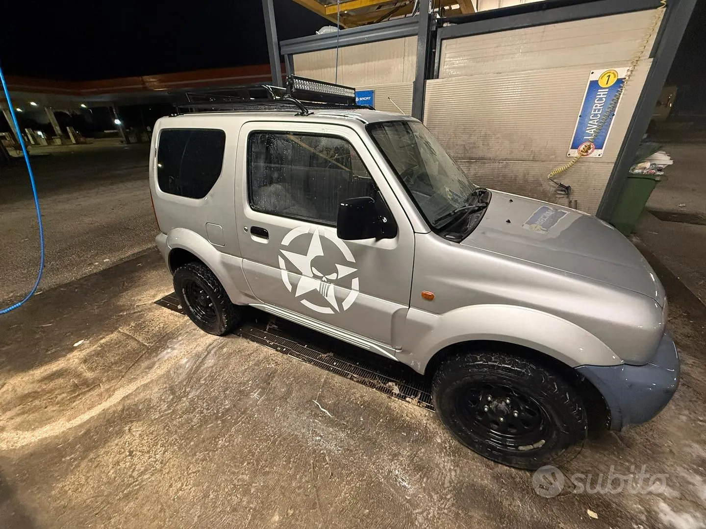 Suzuki Jimny 2000 photo 3
