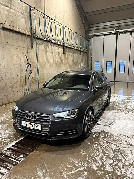 Audi A4 2016 photo 2