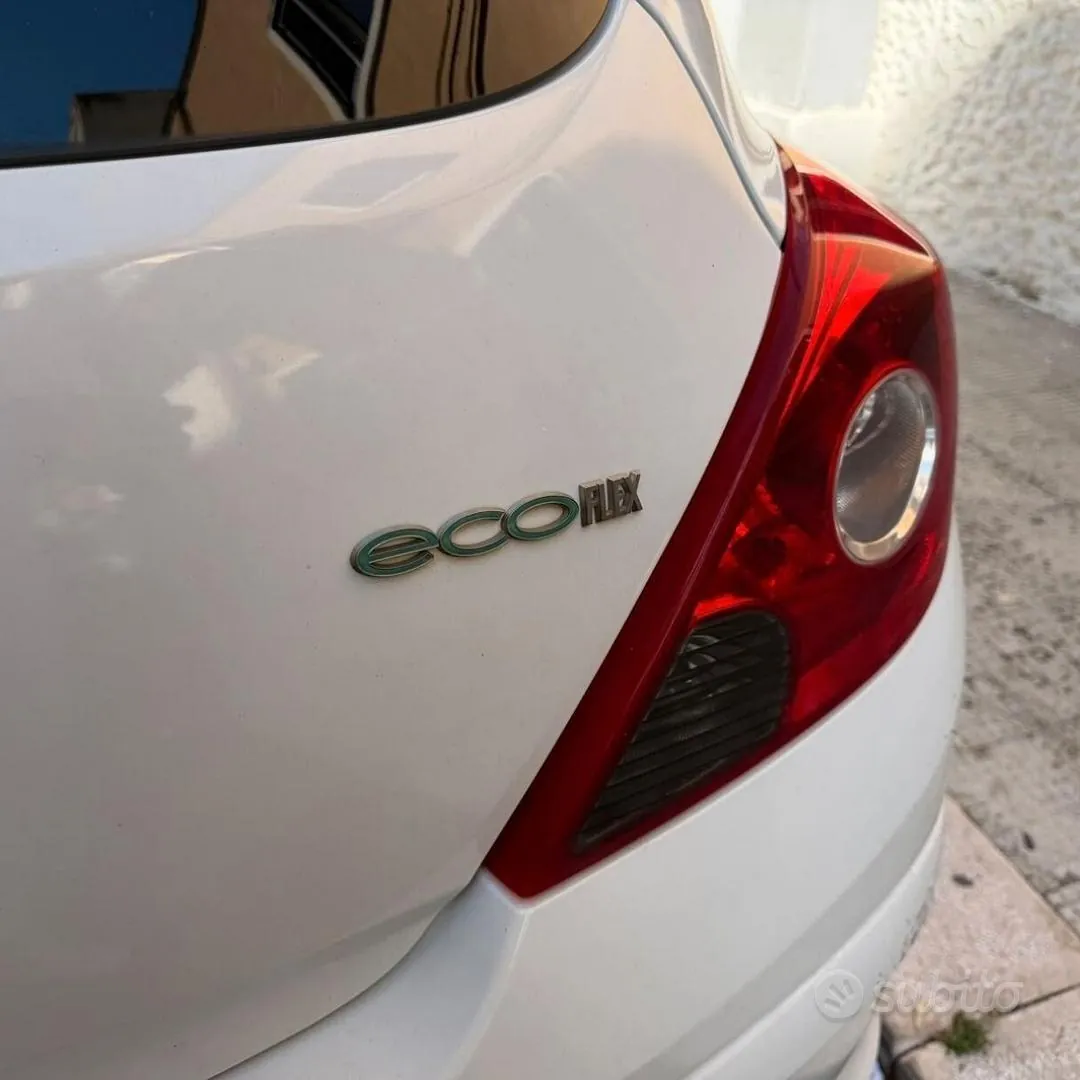 Opel Corsa 2010 photo 4
