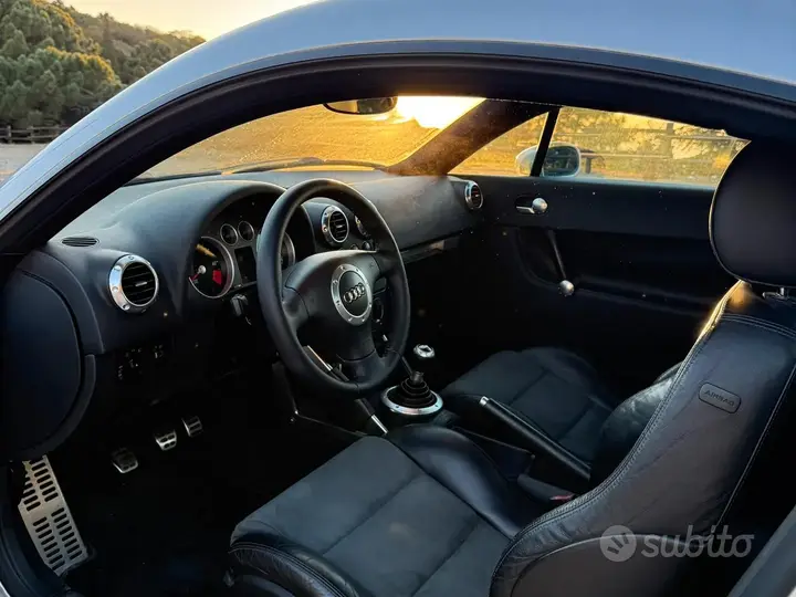 Audi Tt 2002 photo 5