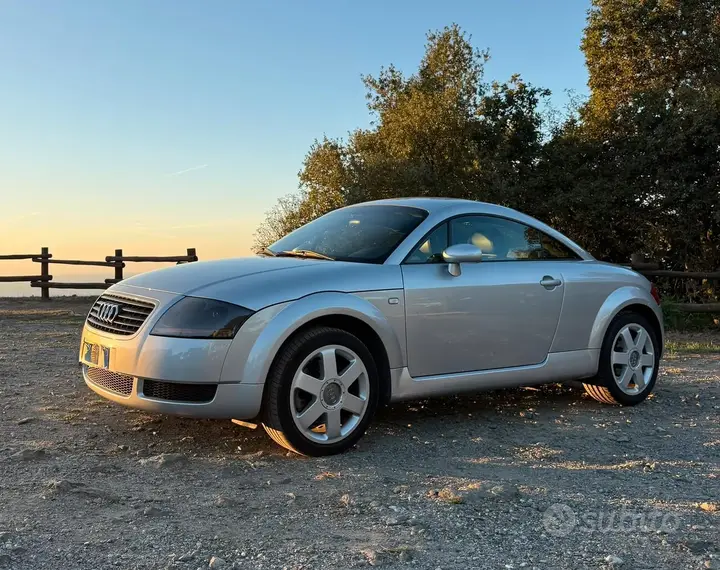 Audi Tt 2002 photo 4
