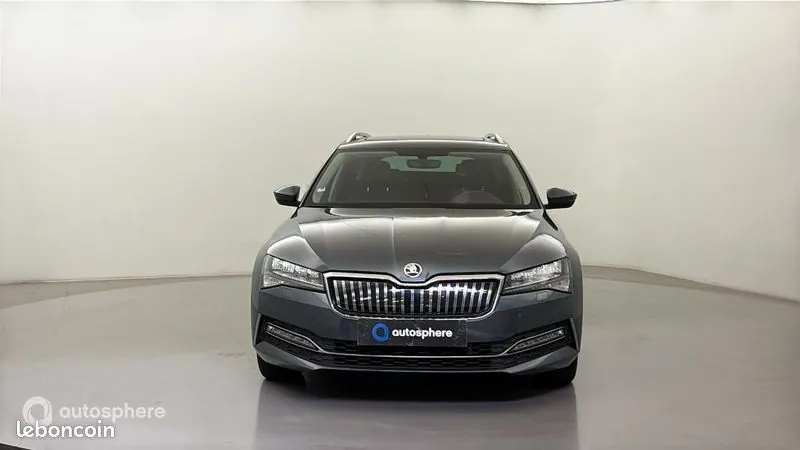 Skoda Superb 2020 photo 2