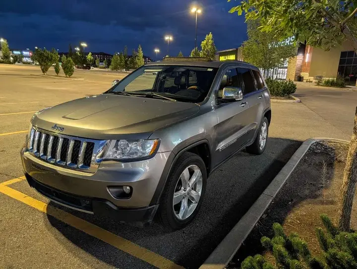 Jeep Grand Cherokee 2012 photo 2