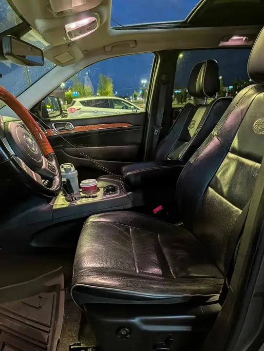 Jeep Grand Cherokee 2012 photo 5