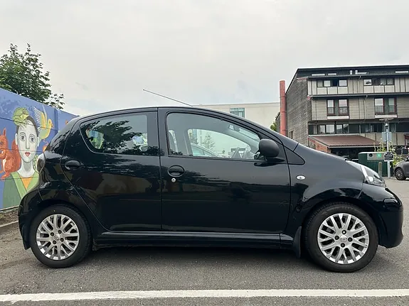 Toyota Aygo 2009 photo 4