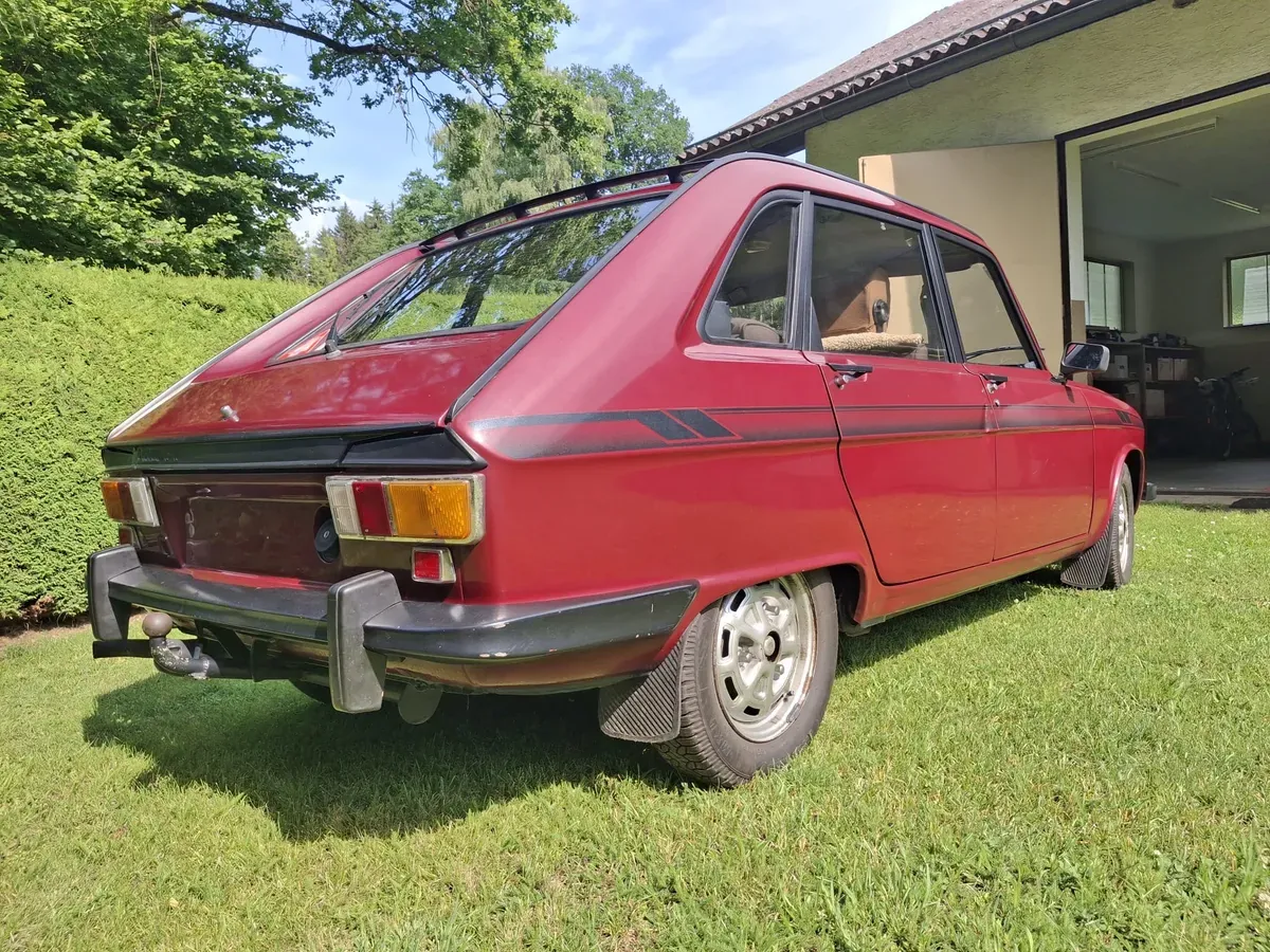 Renault Sonstige 1977 photo 3