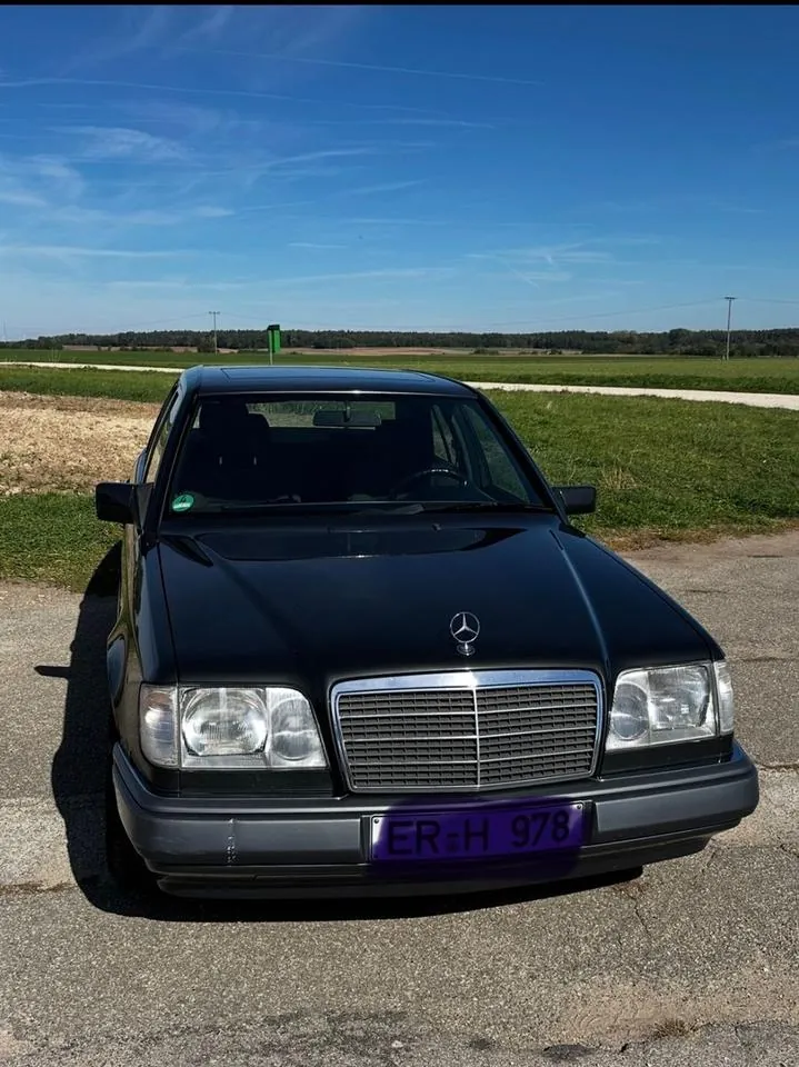 Mercedes-Benz W124