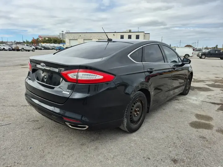 Ford Fusion 2013 photo 5
