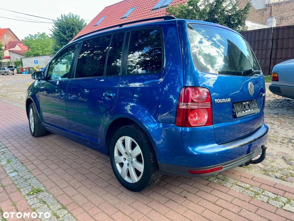 Volkswagen Touran 2007 photo 5