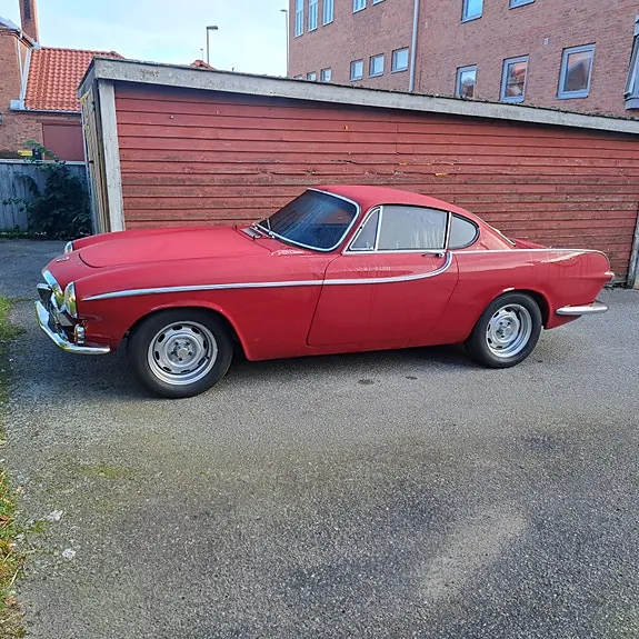 Volvo P1800