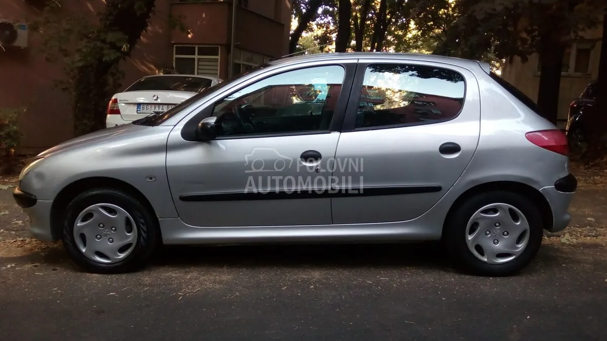 Peugeot 206 2002 photo 4