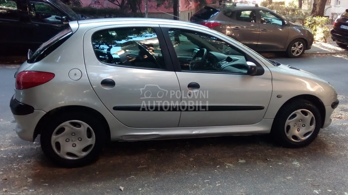 Peugeot 206 2002 photo 5