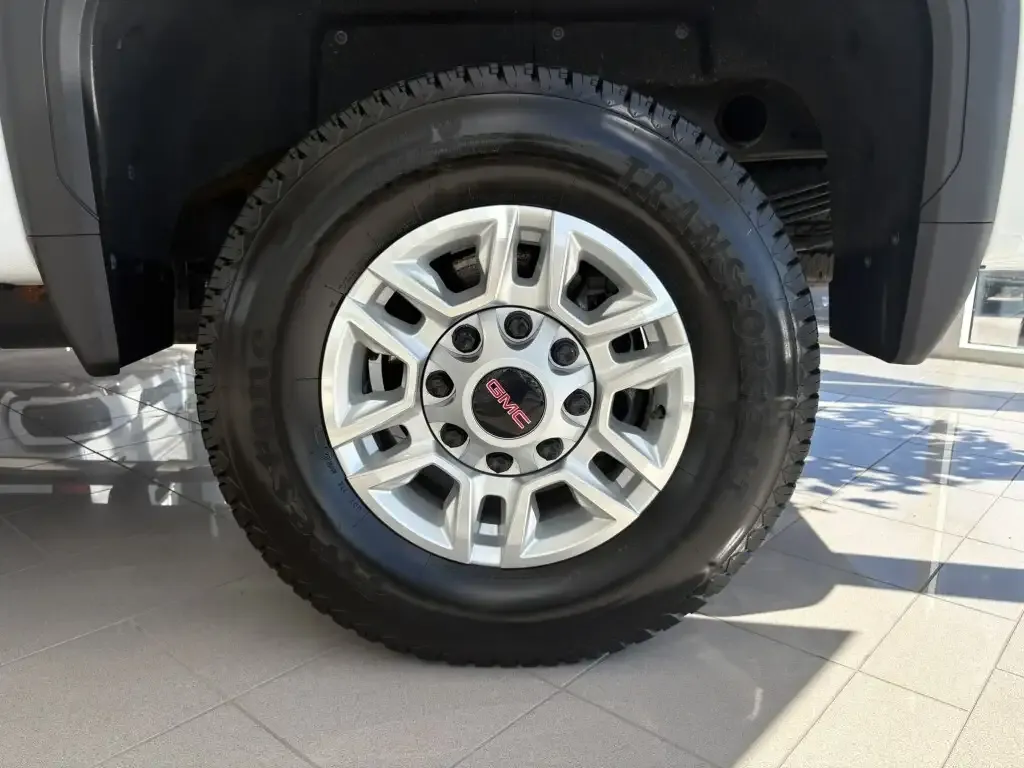 GMC Sierra 2500 2026 photo 4