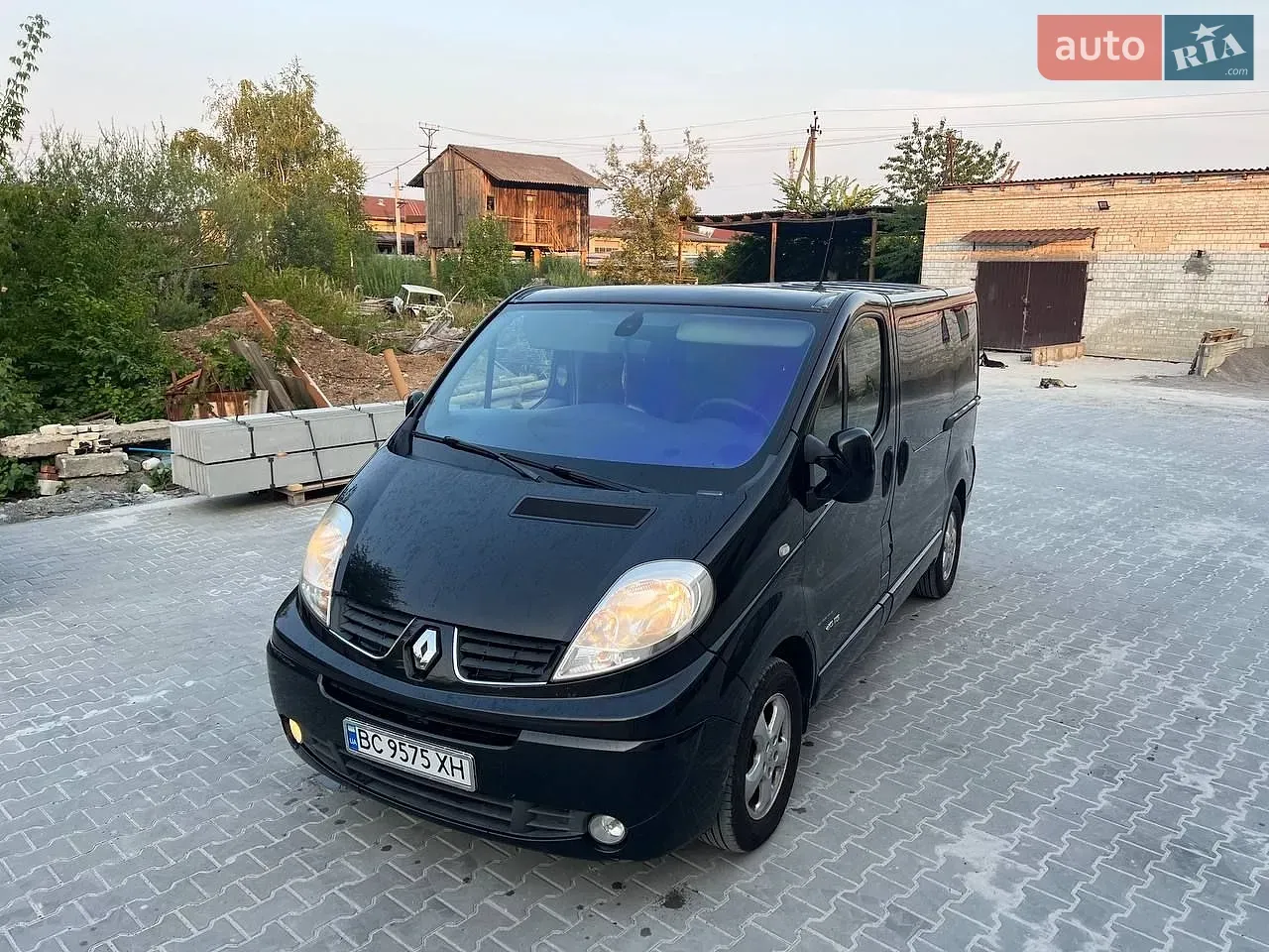 Renault Trafic 2013 photo 3