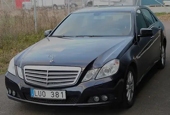 Mercedes-Benz E 350 2011 photo 4