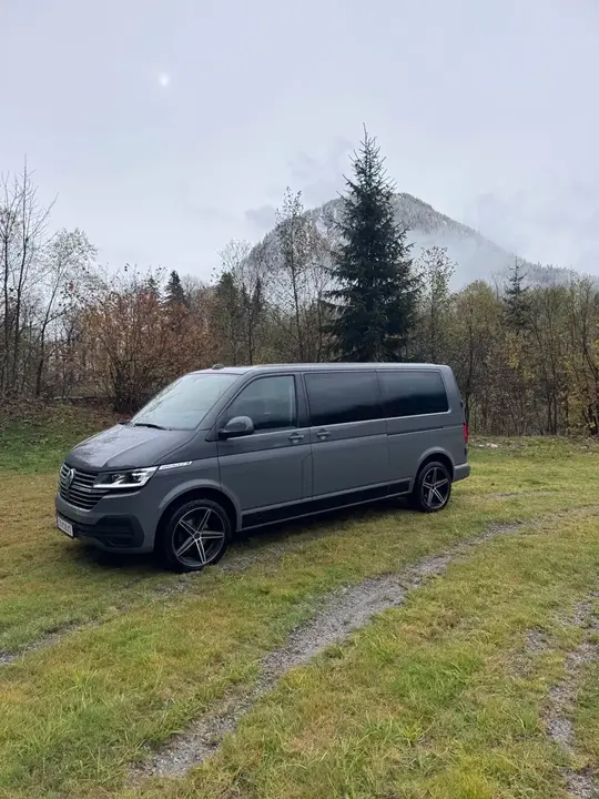 Volkswagen Caravelle 2021 photo 2
