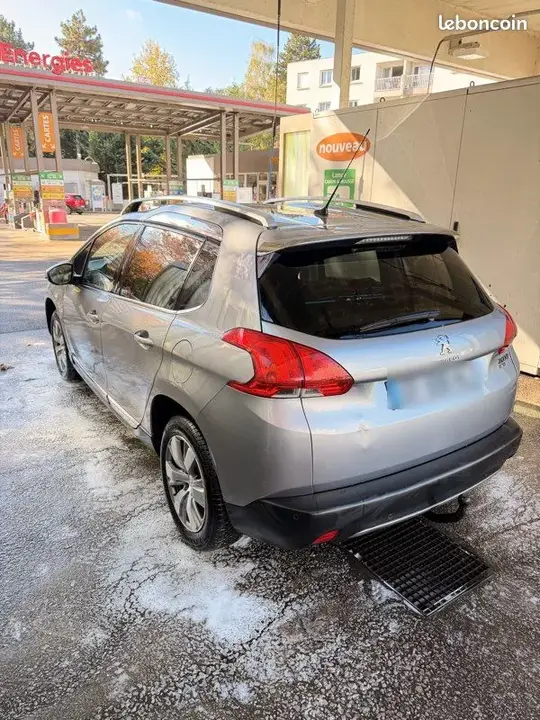 Peugeot 2008 2015 photo 2