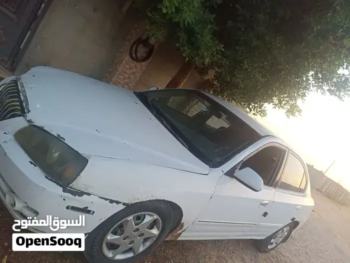 Hyundai Avante 2005 photo 4
