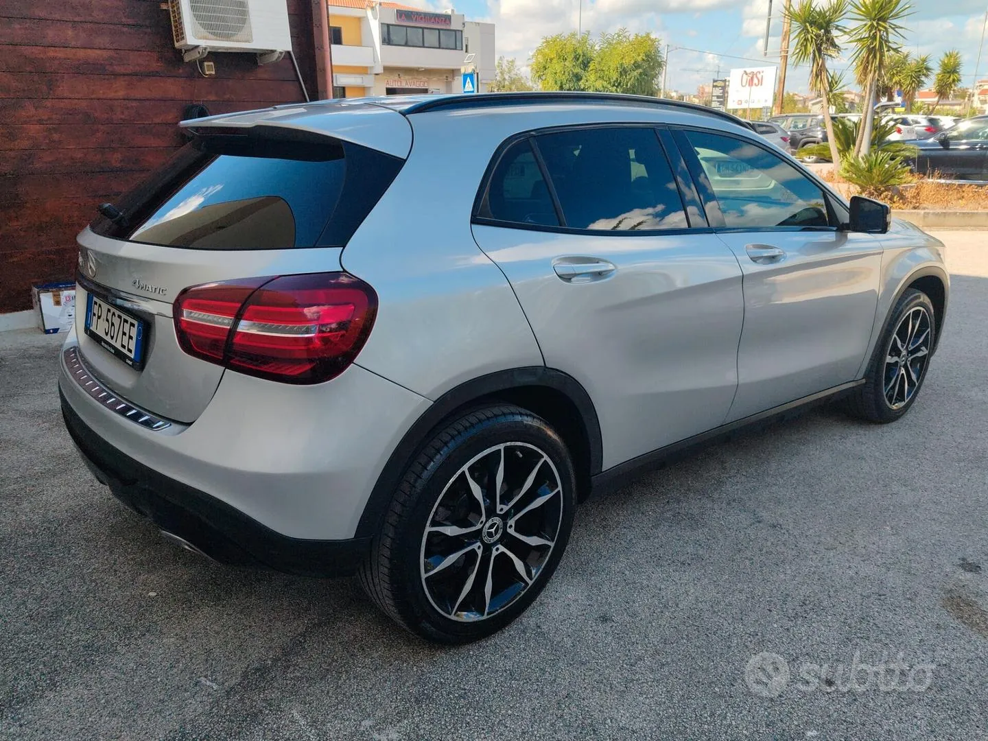 Mercedes-Benz Gla 2018 photo 2