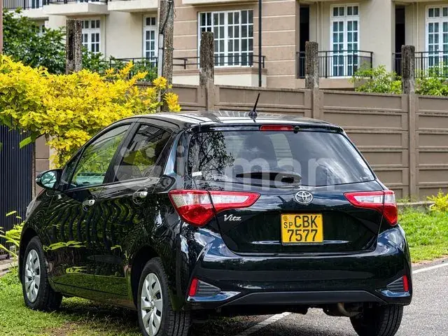 Toyota Vitz 2019 photo 4