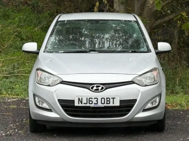 Hyundai I20 2013 photo 2