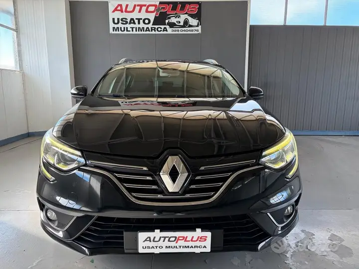 Renault Megane 2018 photo 2