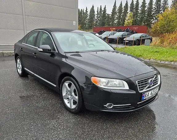 Volvo S80 2010 photo 2