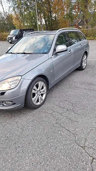 Mercedes-Benz C-Class 2008 photo 2