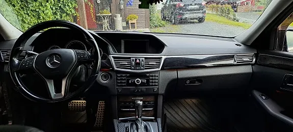 Mercedes-Benz E220 D 2009 photo 3
