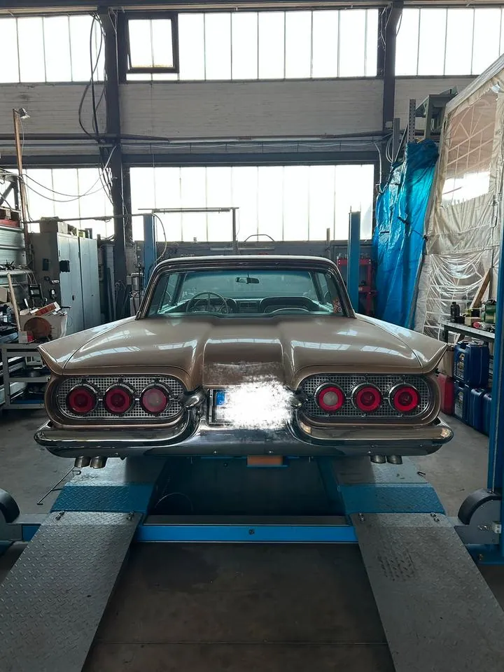 Ford Thunderbird