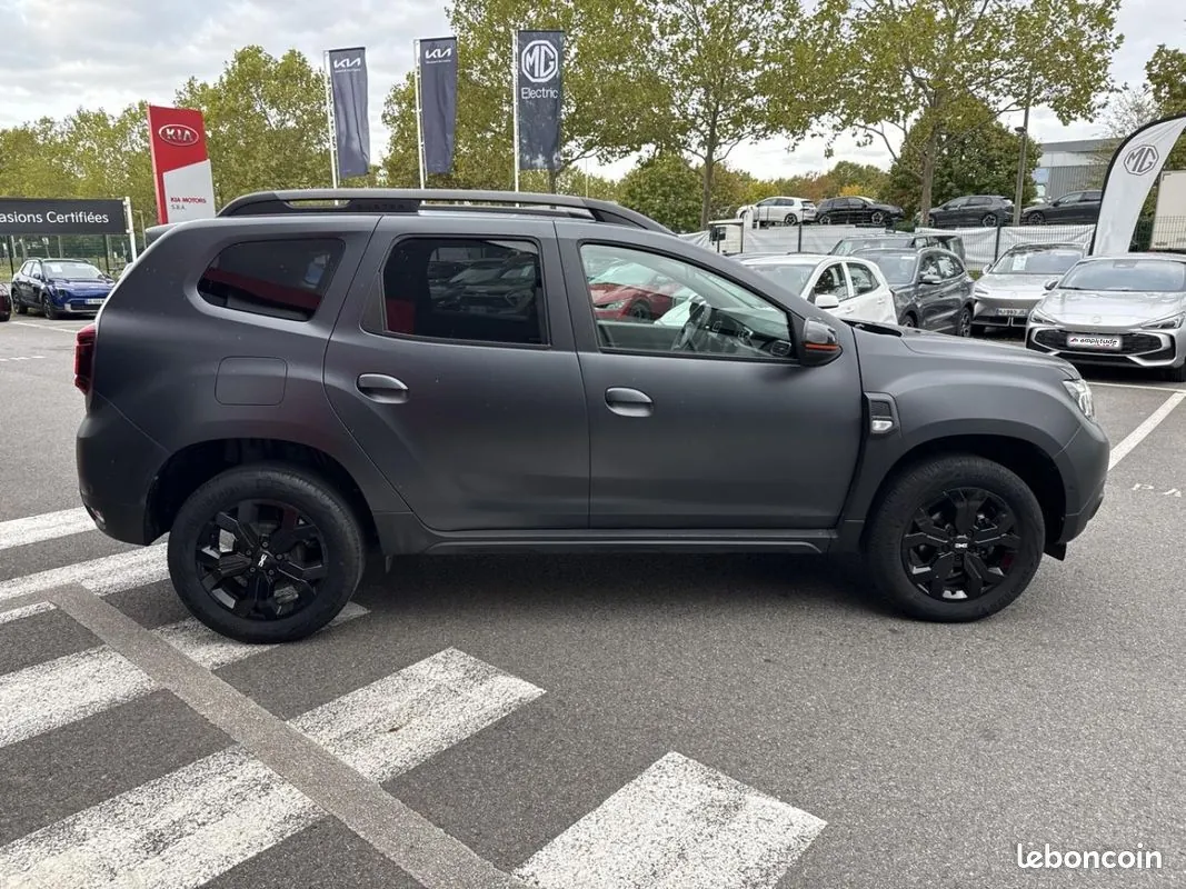 Dacia Duster 2023 photo 4