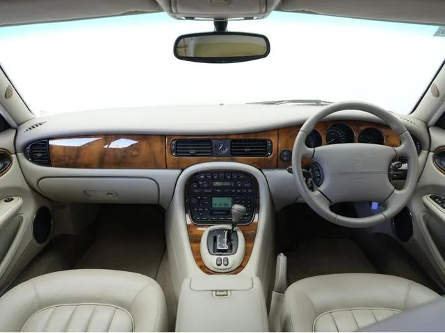 Jaguar Xj 2002 photo 3
