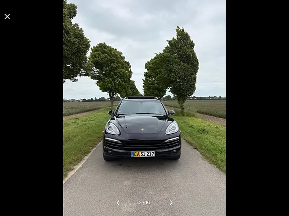 Porsche Cayenne 2013 photo 2