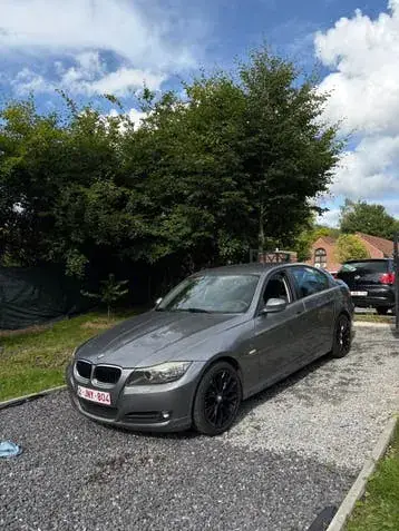 BMW 318I