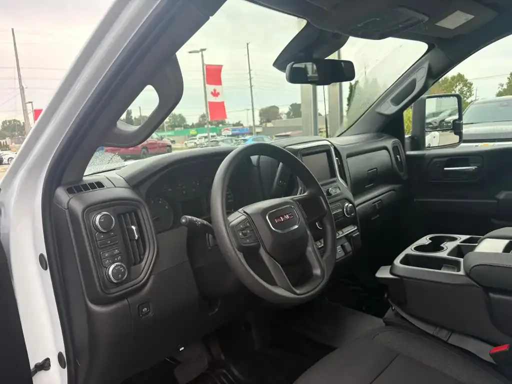 GMC Sierra 3500Hd 2026 photo 4